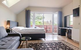 Exquisite Shared Villa - Your Private Room In This Beautiful Home